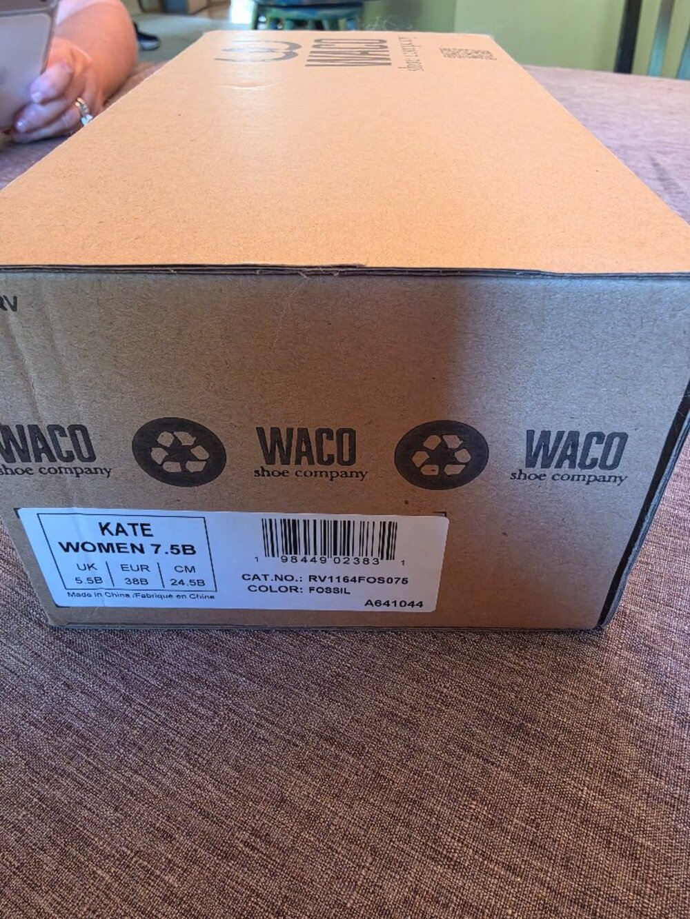 Brand New talign NY WACO Shoe company womens sandals, never worn 7.5, style KATE
